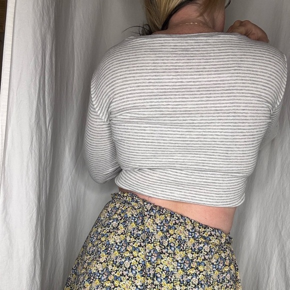 Aeropostale Long Sleeve Sunflower Trio Stripe Cropped Shrunken Tee Size Small - Picture 3 of 5